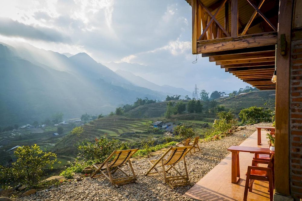 Open courtyard, perfect for watching the sunrise at Sapa’s Soul 
